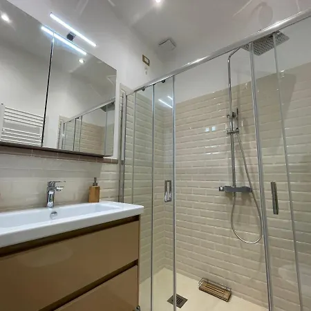 Piazza Colombo Apartment Sanremo